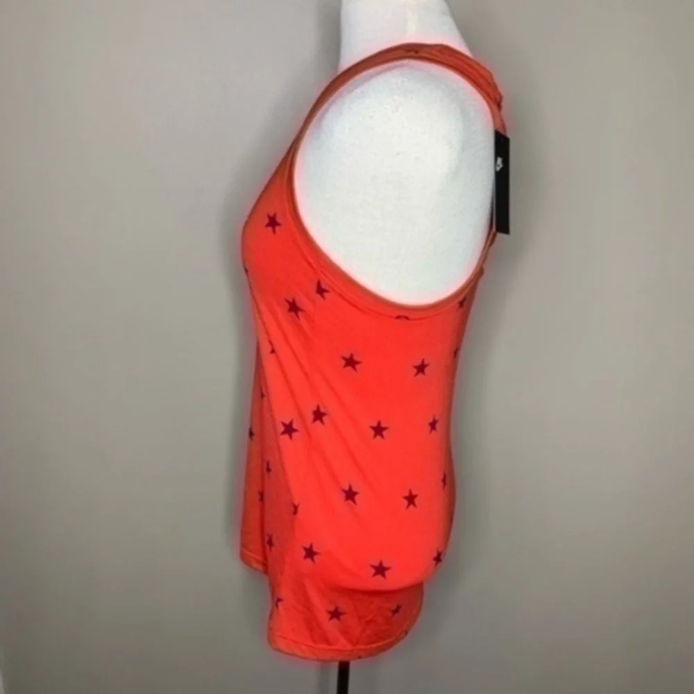 NWT. NIKE Women’s Star Graphic Tank